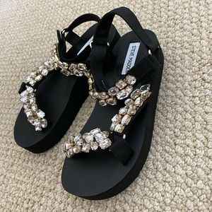 Steve Madden sandals